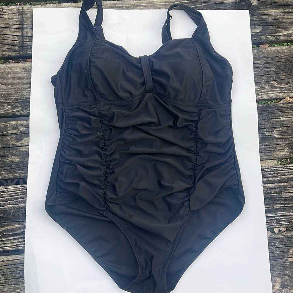 Women’s black bathing suit 18W